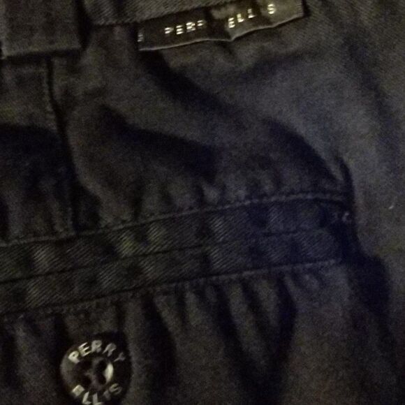 Perry Ellis Size 34 shorts - Picture 3 of 7